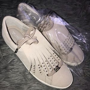 🚨 FINAL SALE!! Brand New Michael Kors Sneakers!